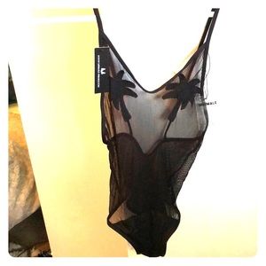 ⚡️ The Golden Triangle Suit ⚡️